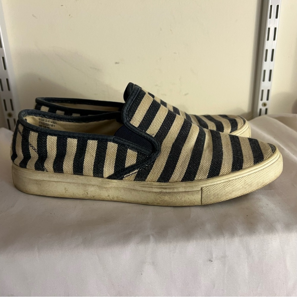 Gap Sneakers Blue White Striped Slip On Canvas Casual Comfort Loafers